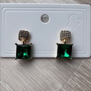 Emerald Green Gemstone Drop Earrings NEW 🏷️